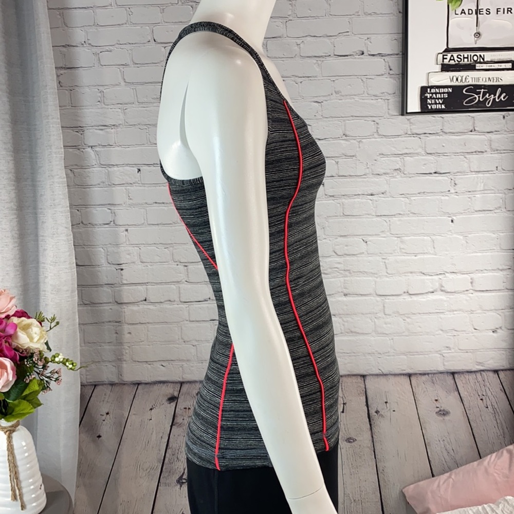 UNDER ARMOUR All Season Gear Black/Gray: Orange Razorback Tank Top Size: XS - Picture 8 of 17